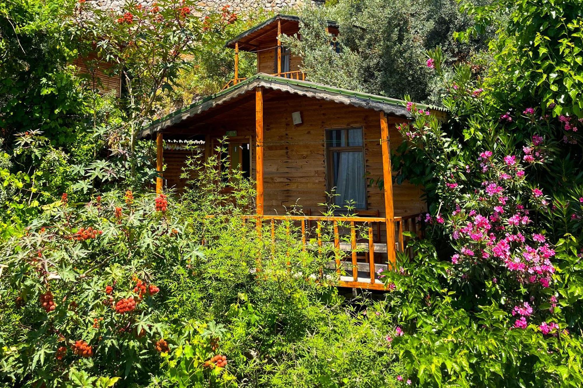Fullmoon Camp Villa Фаралия Екстериор снимка