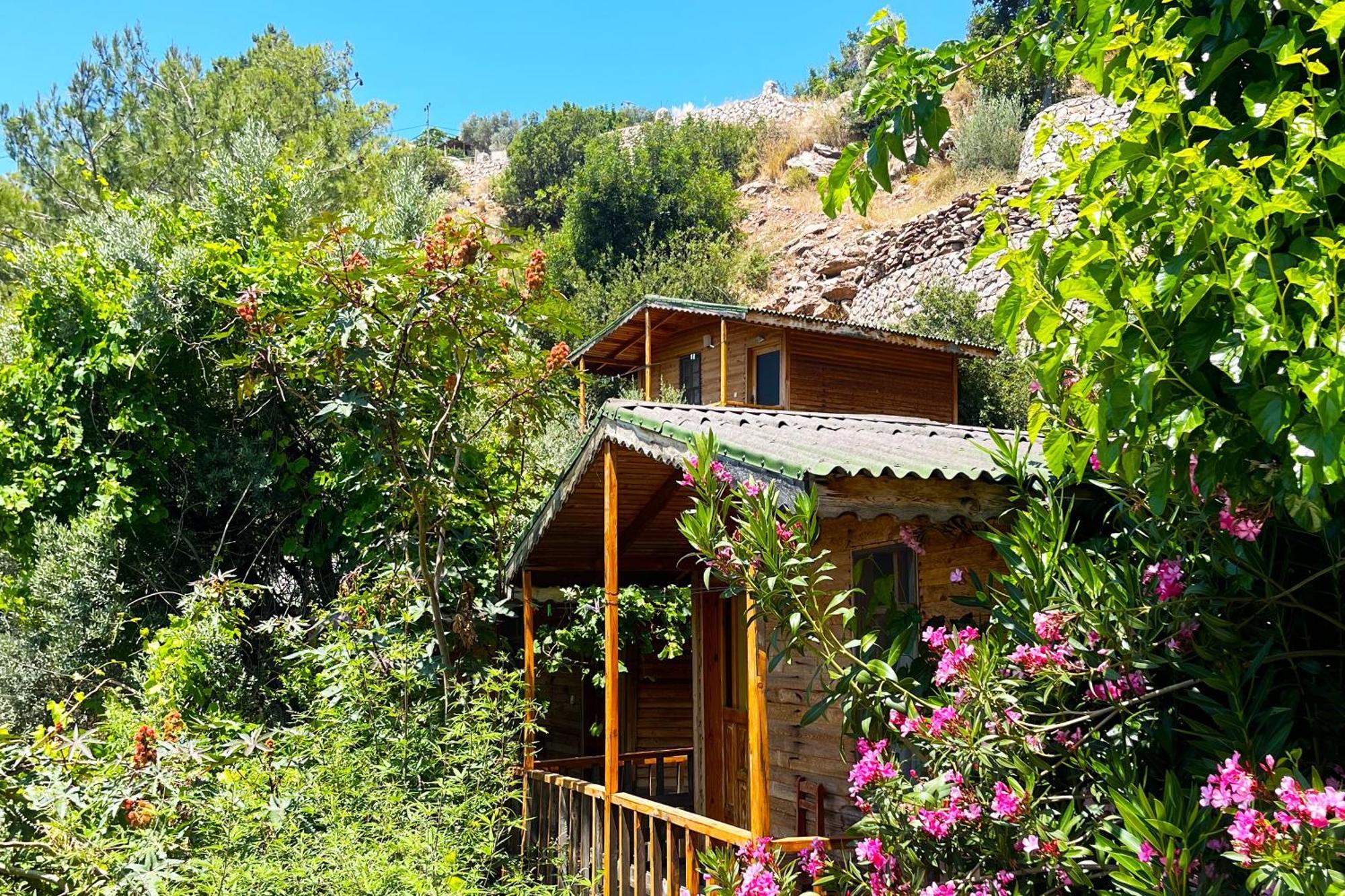 Fullmoon Camp Villa Фаралия Екстериор снимка